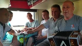 В поезде с братьями Никулиными....