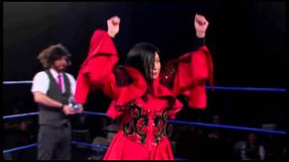 Manami Toyota Presented With 2011 Diva Dirt Legacy Award