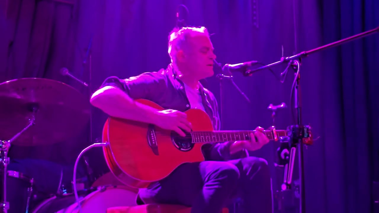 Chris Buckley: Hang That Washing Up On The Line