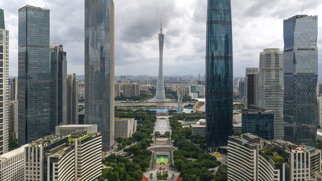 Прогулка по парку в Guangzhou | Атмосфера Zhujiang New Town