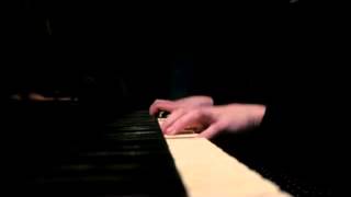 Video thumbnail of "тема из рекламы шоколада mercy (piano solo)"