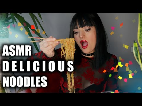 ASMR  EATING 🍜  NOODLES | ASIAN  RESTAURANT 🤩🧧🎎