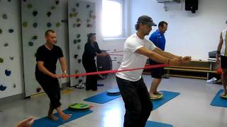 MFT Fit Disc - Partnerübung mit dem Theraband 8