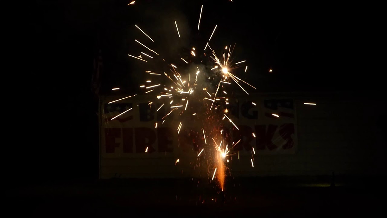 ratta-tat-tat-fountain-firework-at-big-bang-fireworks-in-richmond-va