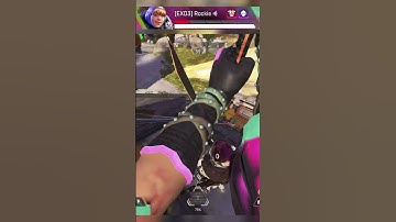 Buster sword in Apex Legends is crazy #apexlegends #apexlegendsclips #apexlegendscommunity