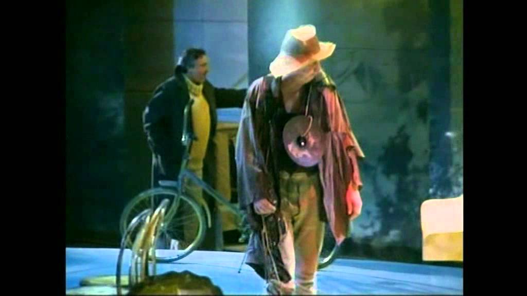 Спектакль театра СамАрт - Вино из одуванчиков - YouTube