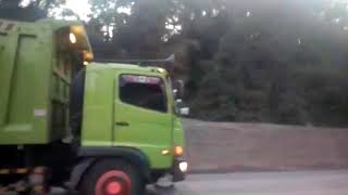 Download Lagu Ciri khas anak sulawesi campa gas na Hino 500 MP3 Download Lagu Ciri khas anak sulawesi campa gas na Hino 500 MP3
