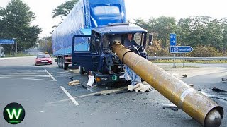 Tragic! Shocking Semi Trucks Crashes Filmed Seconds Before Disaster Makes You Scared !