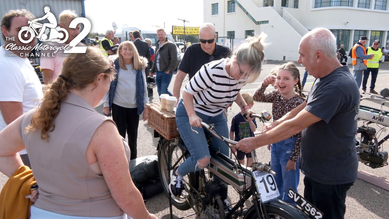 Mum struggles to begin a 1908 classic Triumph