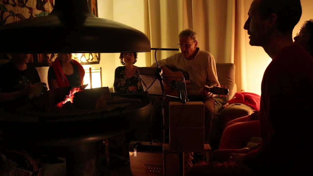 Je Sais Que Tu Es Là Esprit Saint - Tendre Père - Jésus - Version Live Auprès Du feu