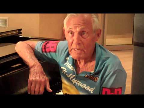 86 Year Old Piano Tuner - Keith Albright -Mitchum'...