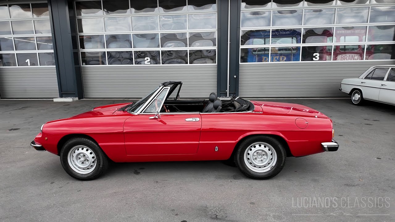 1982 Alfa Romeo Spider 2000 Walkaround, Startup and Sound (short