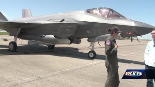 Aircraft arrive for Thunder Over Louisville Air Show