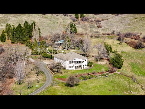 1720 N Mountain Avenue, Ashland, OR home video tour