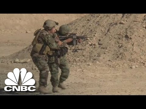 The Birth Of A Gun Runner | American Greed | CNBC Prime