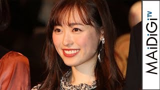 福原遥、“殺人鬼の目”ほめられ照れ笑い　江野沢愛美は大食い告白「ステーキ屋さんで450g」　映画「羊とオオカミの恋と殺人」初日舞台あいさつ