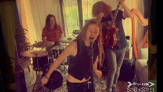 Video thumbnail of "Salt and Steel - De Ja Vu (LIVE)"