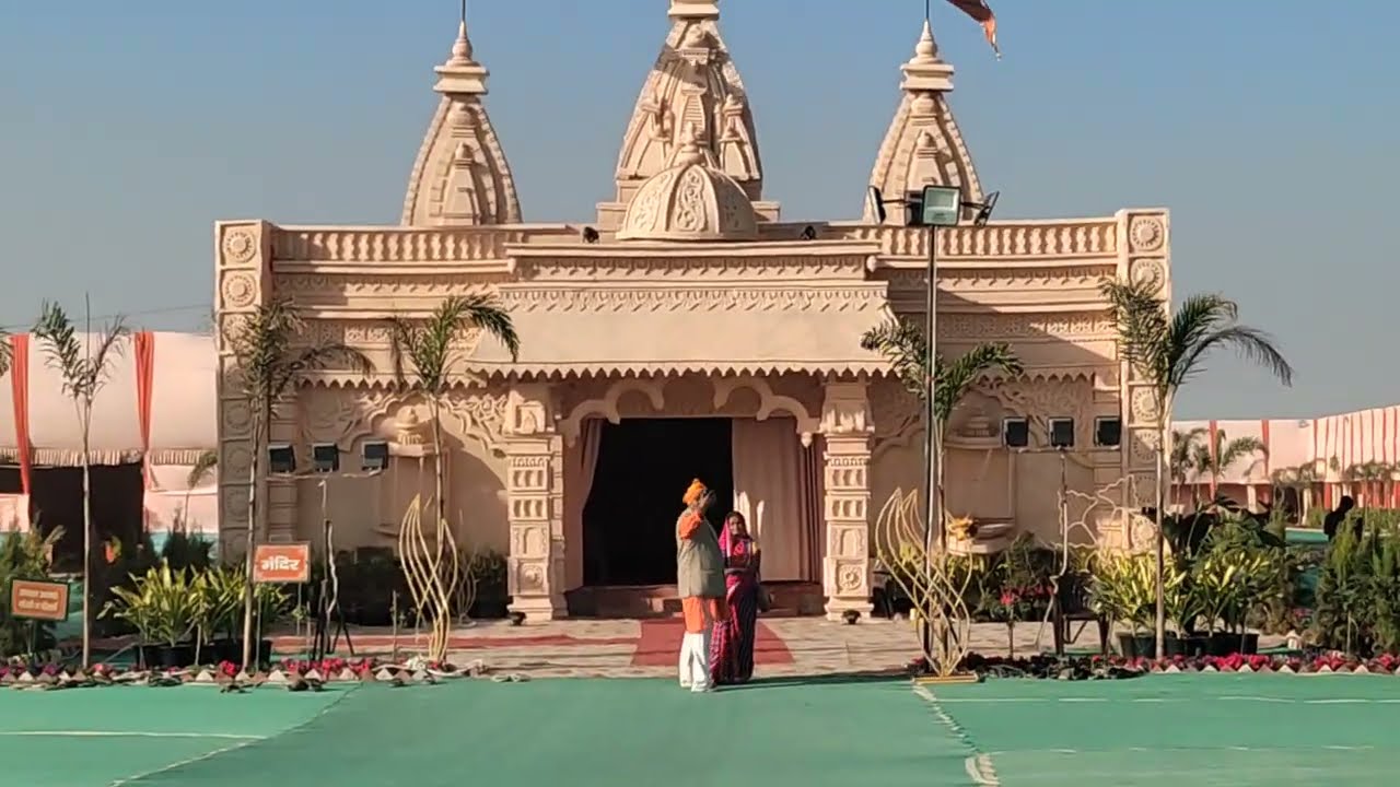 35 करोड़ में बना हुआ गुरु शरणानंद जी महाराज के शिविर को देखें कुंभ मेला प्रयागराज में