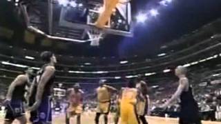 Kobe Bryant - 32 Points (2000 Playoffs vs. Sacramento Kings, Game 2 Highlights)