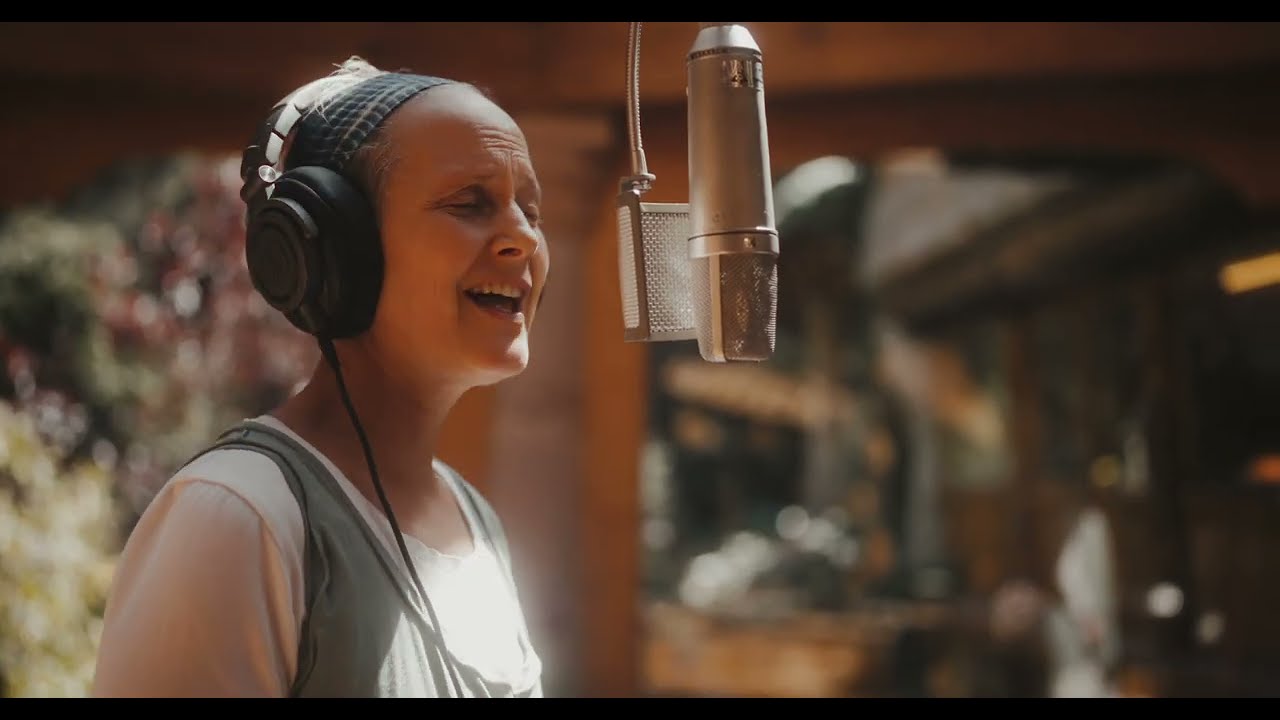 Walking Into The Light: Folk Kirtan Meets Dance
