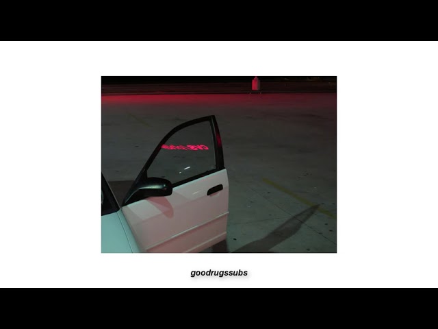 {artistName}의 {trackName} 뮤직 비디오 보기