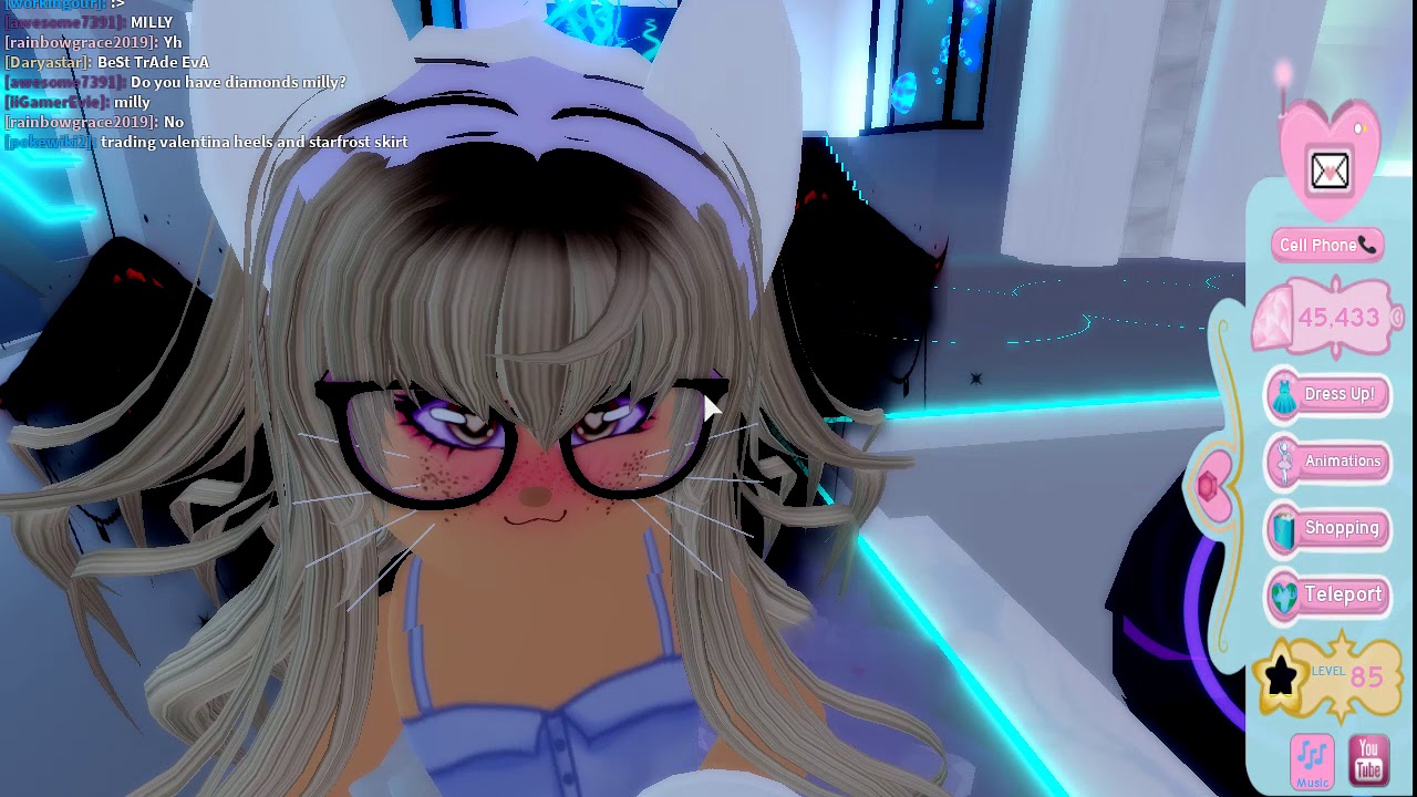 TRADING STUFF! In Royale High Trading Hub! ( Roblox ) YouTube