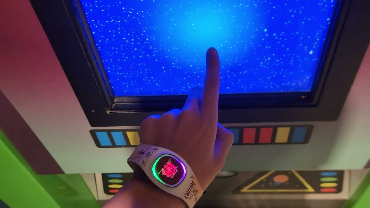Buzz Lightyear Astro Blasters: Exit Hallway & Photo Room w