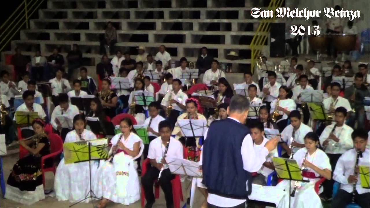 "Raices Betaceñas" Dir. Narciso Lico Carrillo. "Bijeo" San Melchor Betaza 2013.