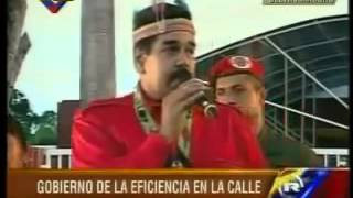 Maduro se arrecha con mujer del publico y casi le pega
