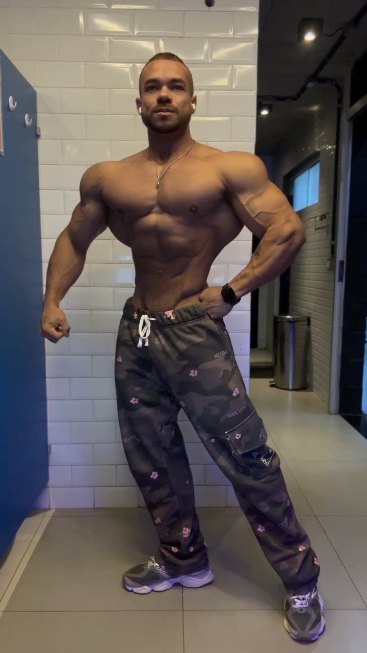 VITOR CHAVES COM CINTURA INEXISTENTE?!? ?? | Rumo ao Arnold Ohio