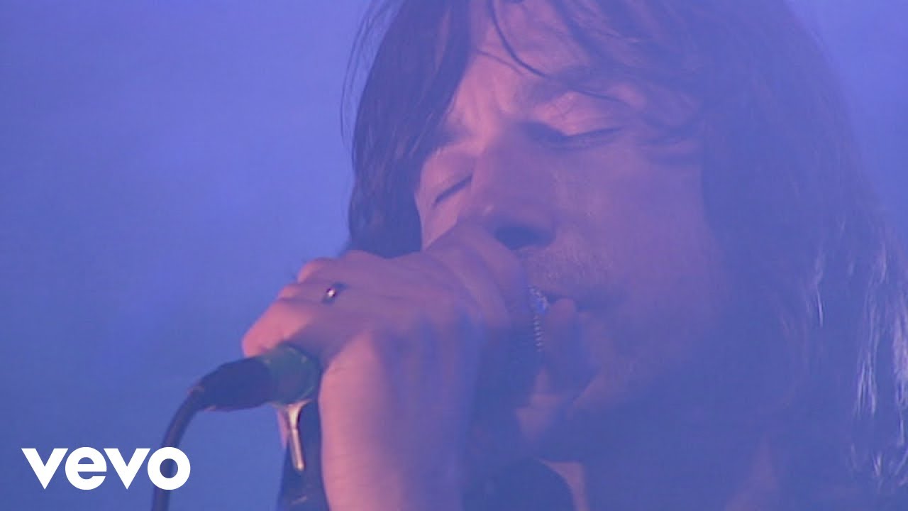 Primal Scream - Dolls (Live at Leeds Festival 2006) - YouTube