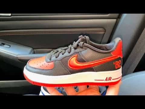 window Medic Contradict Nike Air Force 1 82 Chile Red Racer Blue shoes - YouTube