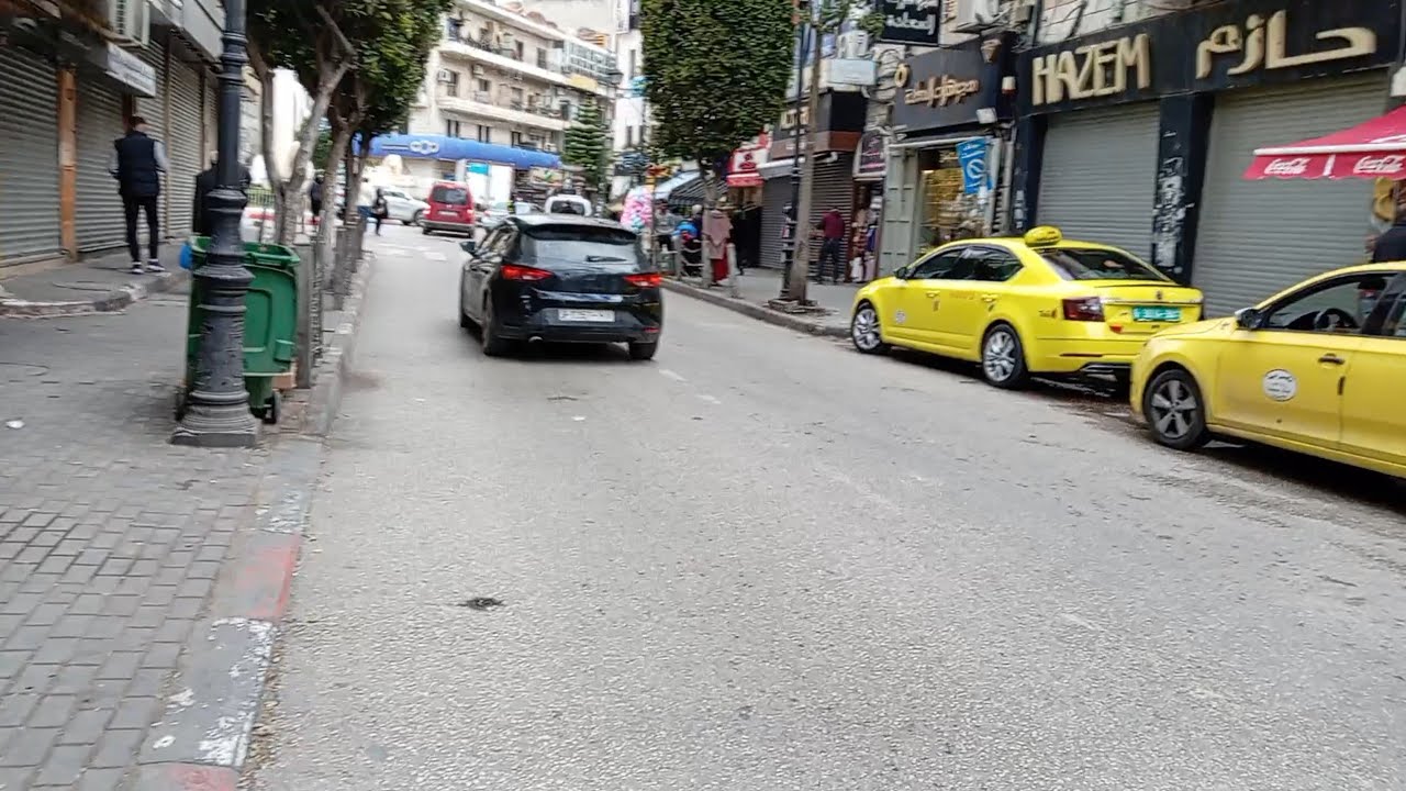 #جولة في احد شوارع رام الله 