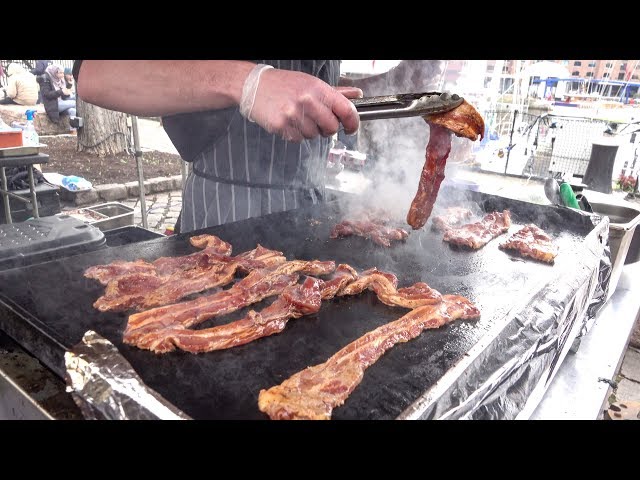 Street Food From the Philippines. Great Grill of Meat. London