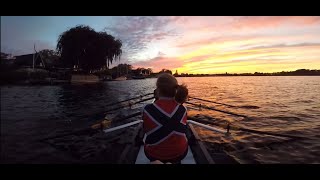 Download Lagu Zomeravonden op de Binnenmaas - Roeien, zonsondergang en gezelligheid. MP3 Download Lagu Zomeravonden op de Binnenmaas - Roeien, zonsondergang en gezelligheid. MP3