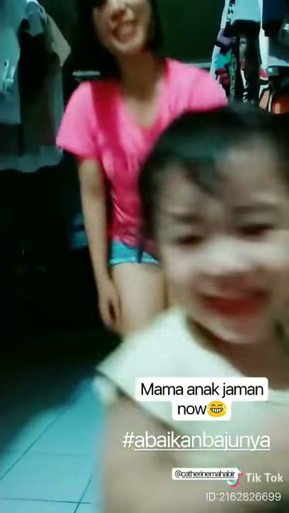 Lucunya goyang Tiktok Mom Vs baby
