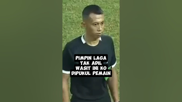 Wasit ini dapat bogem mentah dari pemain sulteng #PON #sepakbola #wasit