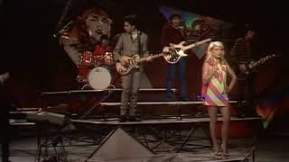 Blondie  'Heart Of Glass'  (TOTP)