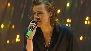 Video thumbnail of "One Direction performing Steal My Girl (Live For The First Time) on Wetten Dass..?"