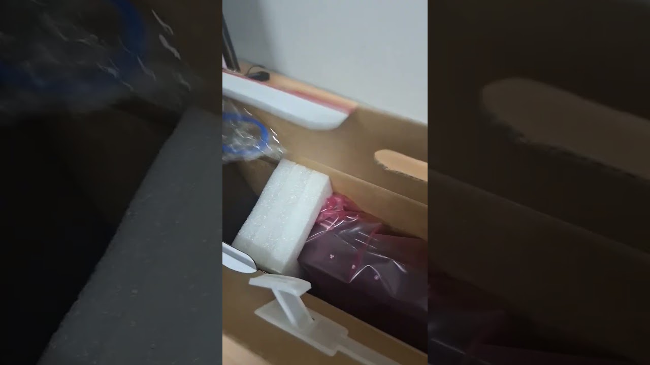 Unboxing Hikvision DVR iDS-7208HQHI-M1/XT support 2way Audio Camera for Analog 