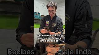 Mecánico Recibe Mensaje De Su Compa