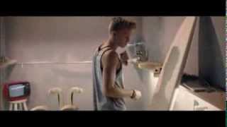 Video voorbeeld van "Cody Simpson - Surfboard (Legendado BR)"