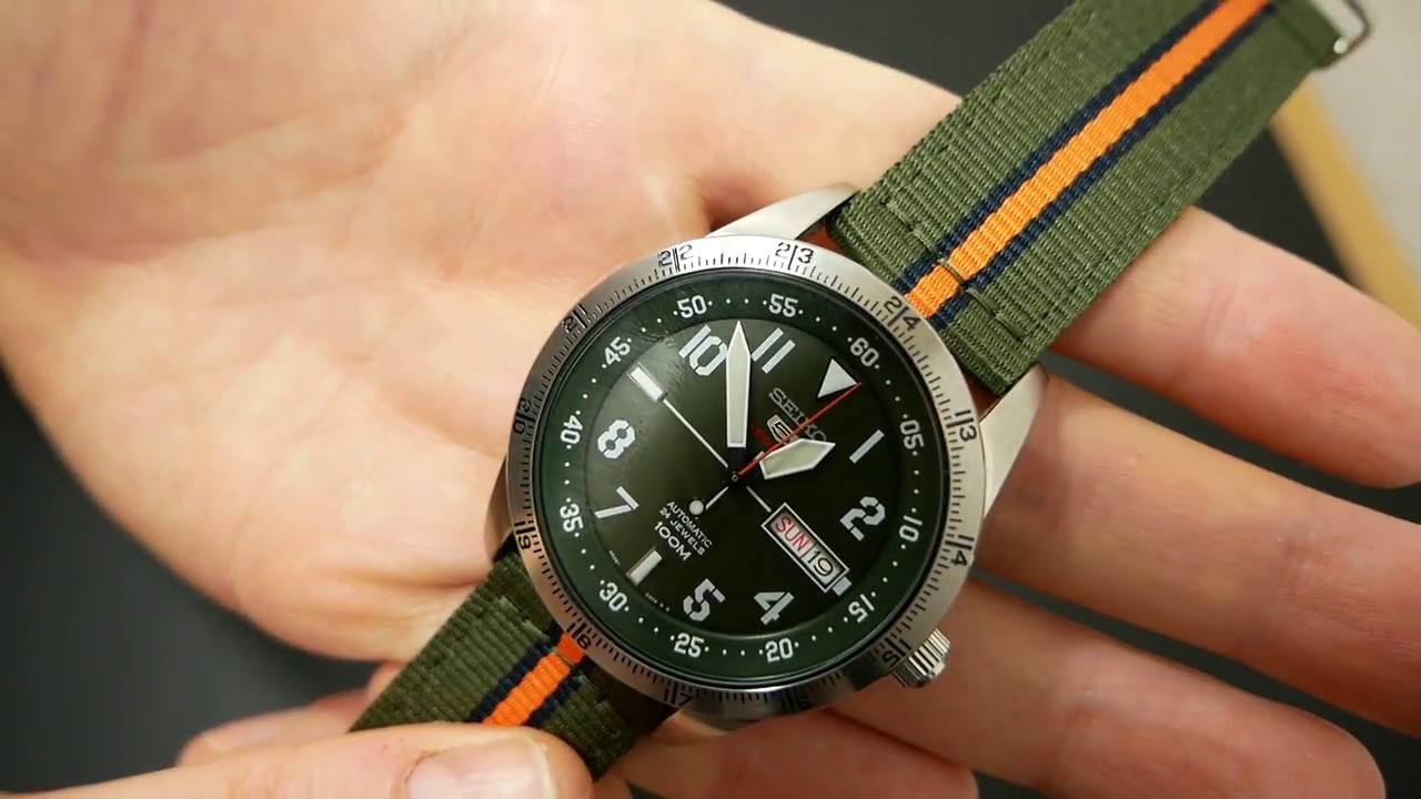 Fjord ukrudtsplante Adskille Seiko 5 Sports SRP515K1 | Armbanduhr mit Seiko 4R36A Automatik Uhrwerk |  Fieldwatch Clock Day Date - YouTube