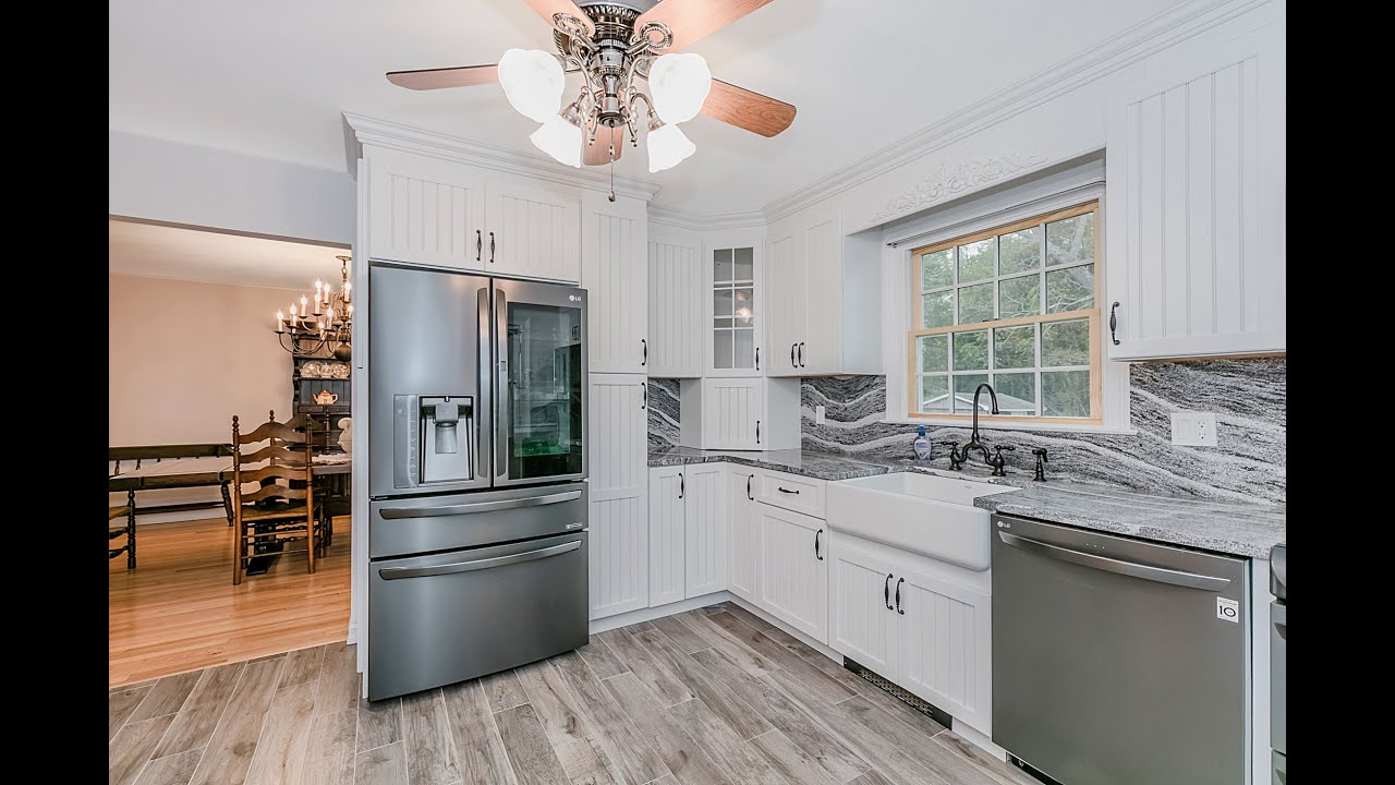 Video Tour of 17 Middle Road, Blue Point, NY Long Island Real Estate