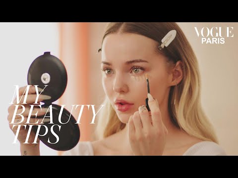 Le look romantique de Dove Cameron de jour comme de nuit | Mes conseils beauté | Vogue Paris