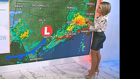 Dylan Dreyer (Today Show) 11/23/22