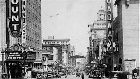 Boswell Sisters - Lullaby of Broadway