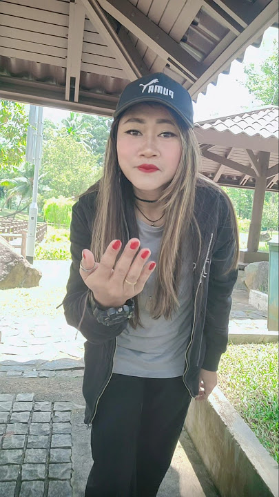 AYO MAS GOYANG 🤣💃 #ketamanasmoro #divahani #short #dance #goyang #hiburan #entertainment