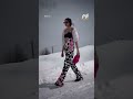 إغراء بين الثلوج ضجة بسبب عرض أزياء في جبال كشمير المسلمة إغراء بين الثلوج ضجة بسبب عرض أزياء في جبال كشمير المسلمة