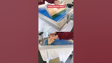 How to screen print with water based Inks #waterbased #screenprinting #tshirtprinting